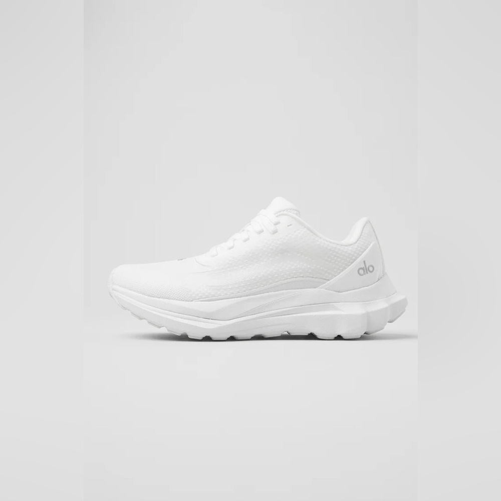 ALO Yoga Runner Sneaker